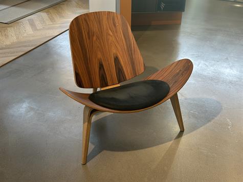 Carl Hansen & Søn CH07 J60P | Jubilæumsudgave | Med Luna Carbon læder